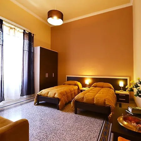 *1*7*4* Via Roma